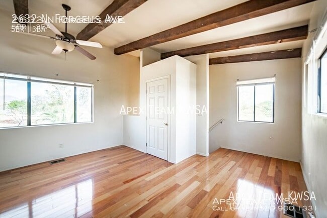Building Photo - 2632 N Forgeus Ave