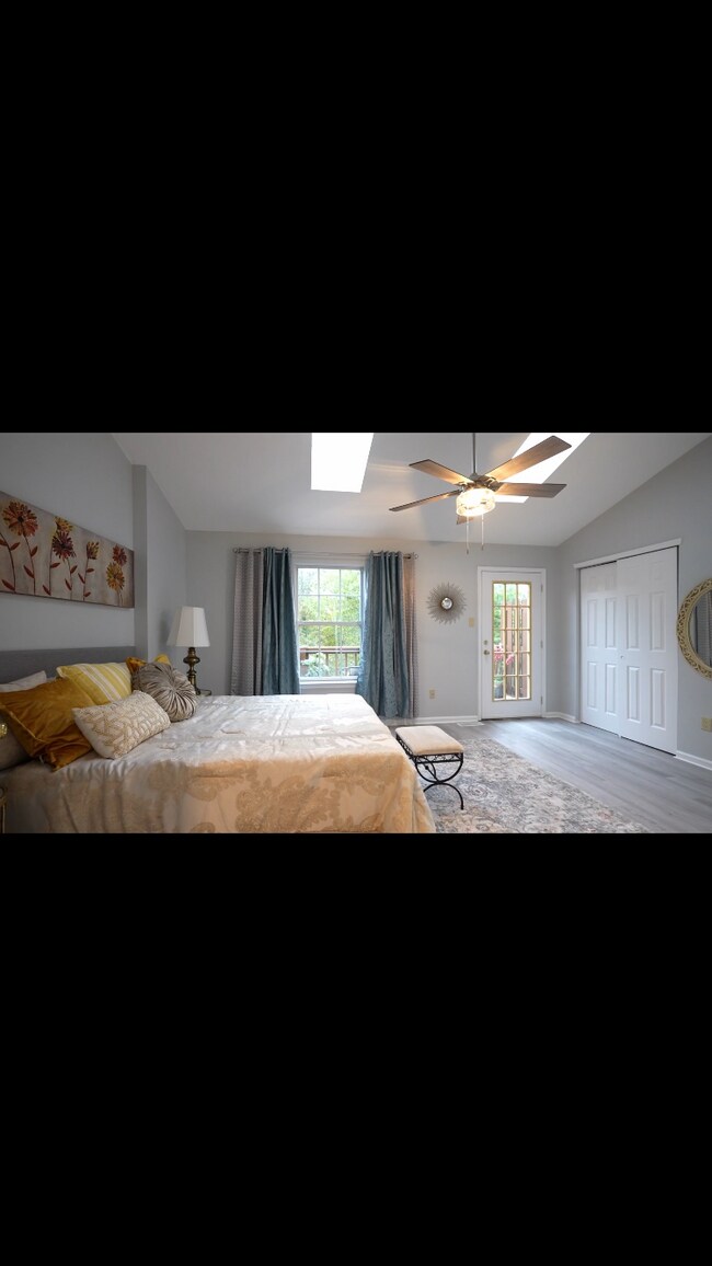 Building Photo - 110 Magnolia Ct