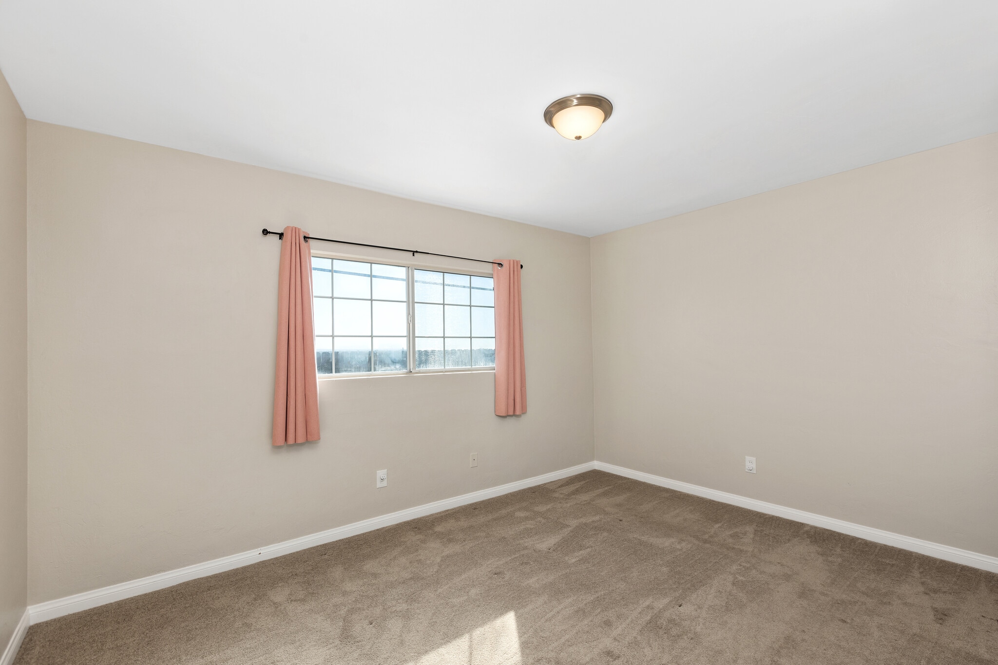 Building Photo - 7741 High St