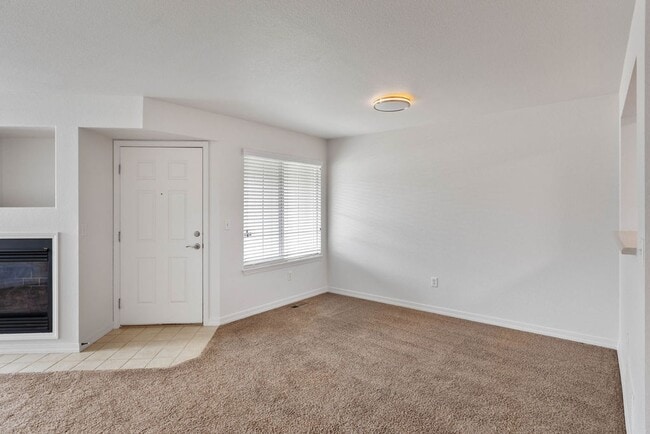 Building Photo - 5550 Corbett Dr