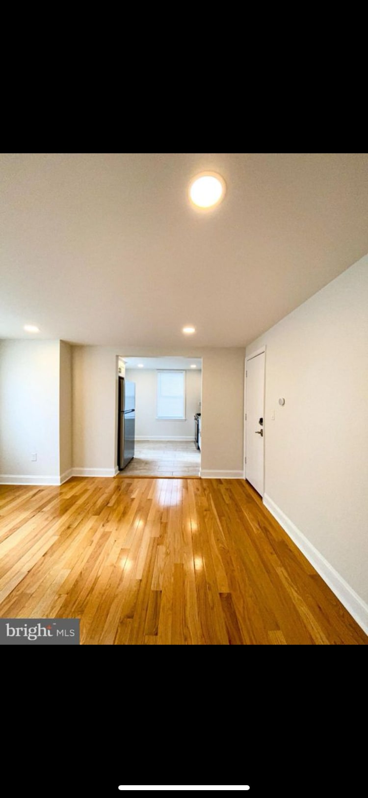 Living room - 5245 Pennsgrove St