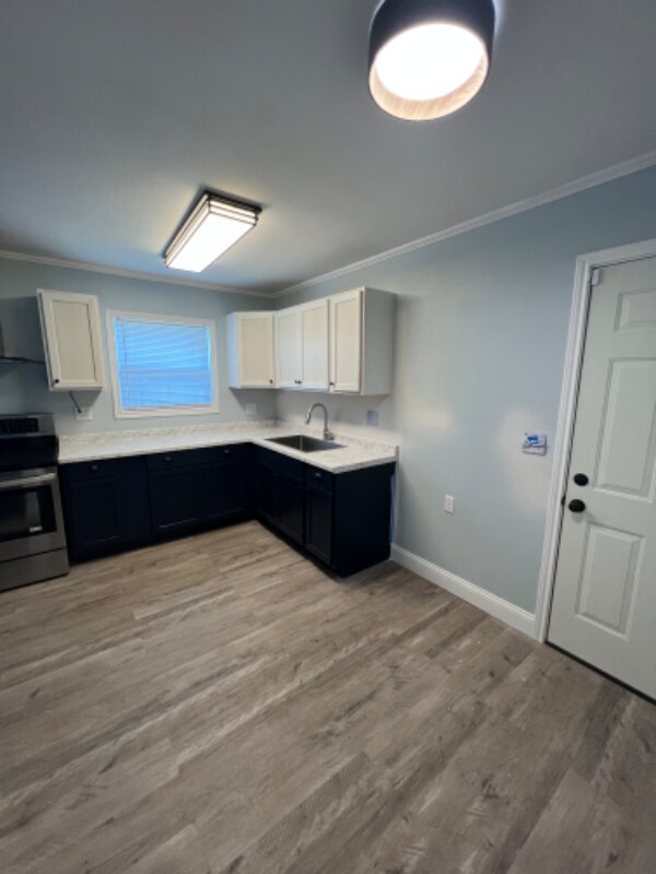 Building Photo - 1721 9th Ave