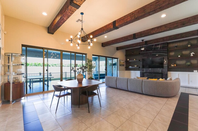 Building Photo - 23060 E Sonoqui Blvd