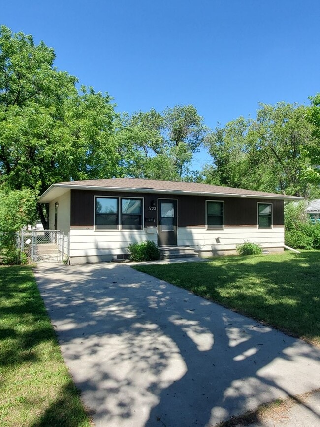 Building Photo - House Near NDSU!