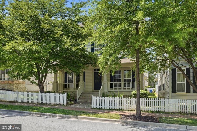 Building Photo - 13131 Clarksburg Square Rd