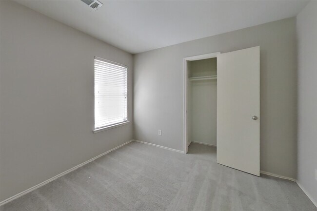 Building Photo - 1403 Glens Ferry Ln