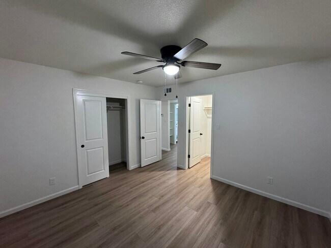 Building Photo - 2118 N Glenn Ave