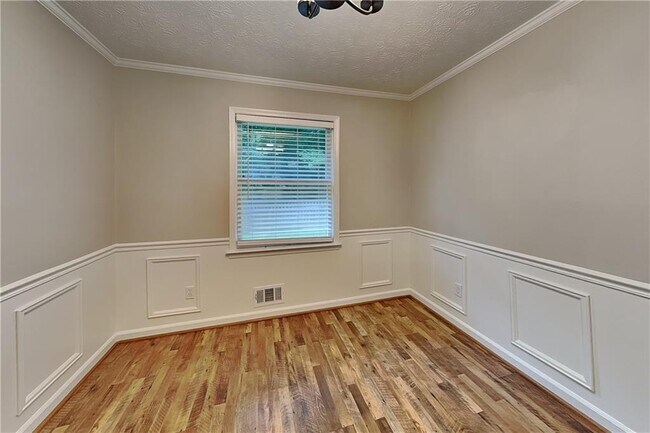 Building Photo - 400 Ansley Dr