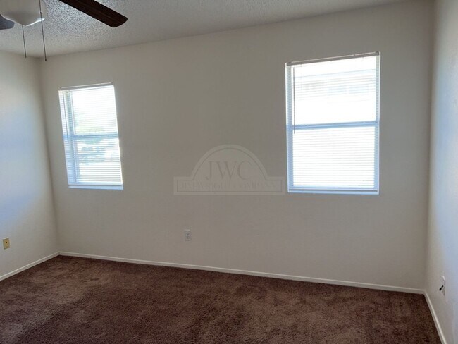 Building Photo - 4603 Stallion Dr
