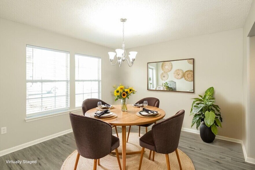 Building Photo - 13517 Ashford Wood Ct E