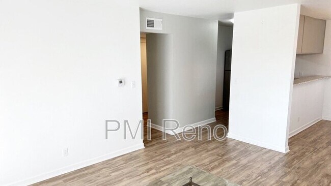 Building Photo - 2700 Plumas St