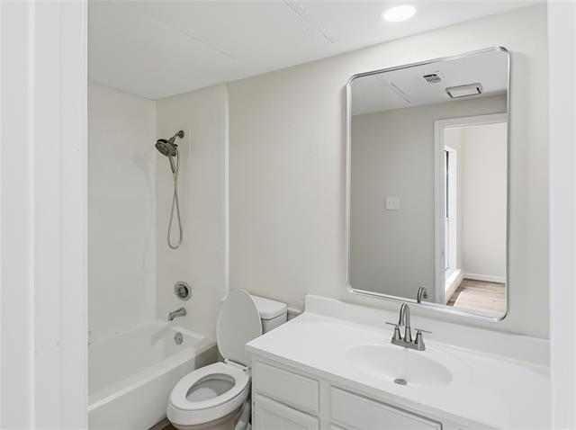Building Photo - 7126 Holly Hill Dr