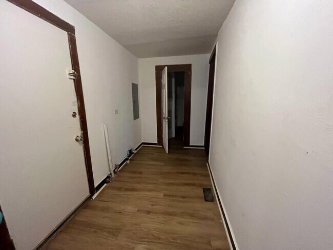 Building Photo - 3419 7th Ave