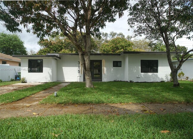Building Photo - 315 NW 127th St