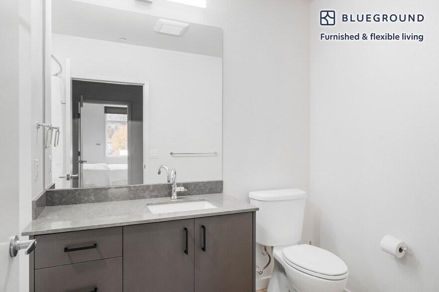 Building Photo - 1955 129th Ave NE