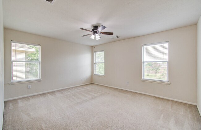 Building Photo - 14555 Gleaming Rose Dr