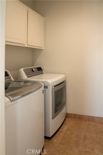 Building Photo - 71 Strawflower St