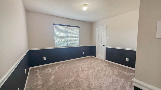 Building Photo - 25915 Drybrook Rd
