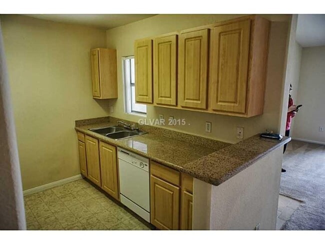Building Photo - Cozy 1 Bedroom Condo in SW