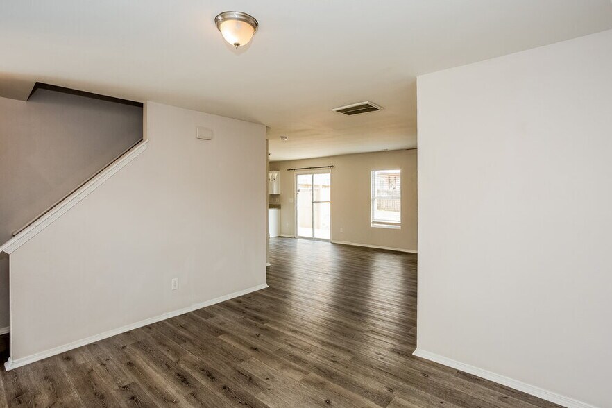 Building Photo - 9514 John Russell Rd