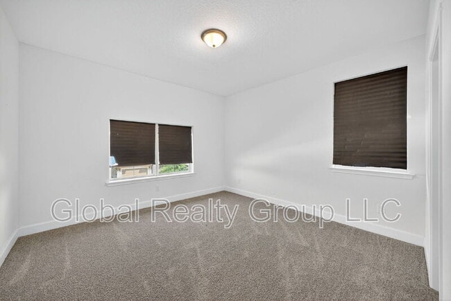 Building Photo - 14122 Sam Houston Way