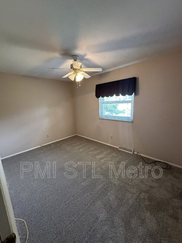 Building Photo - 12511 Sunview Ln