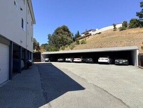 Building Photo - 3257 Glendora Dr