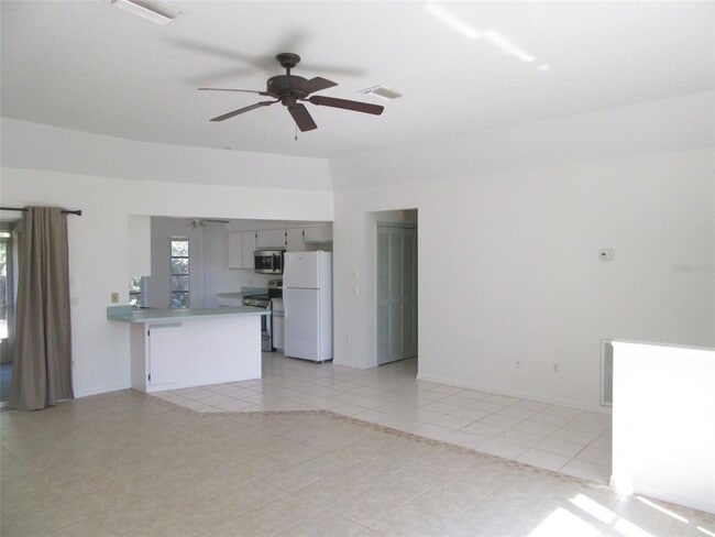 Building Photo - 23252 McQueeney Ave