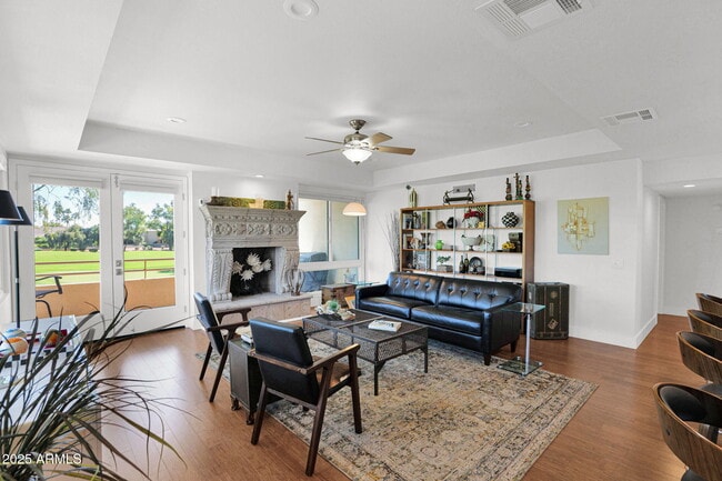 Building Photo - 7760 E Gainey Ranch Rd