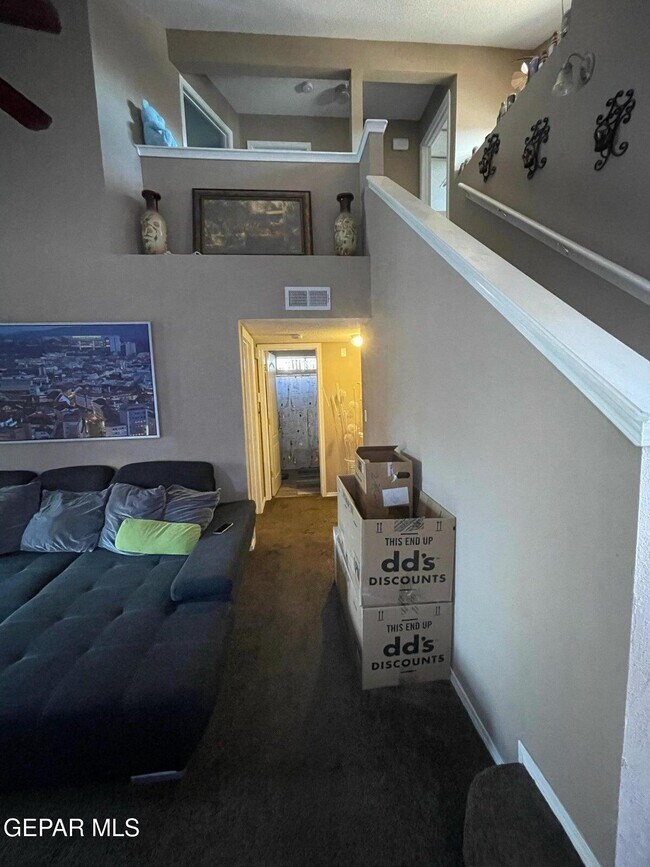 Building Photo - 11749 Mesquite Miel Dr