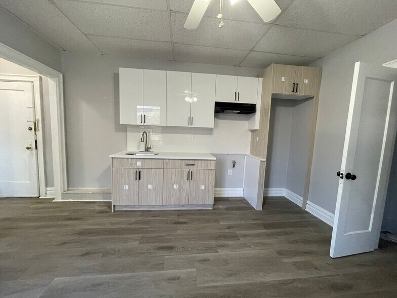 159 Hutton St 8 - 140 Hutton St