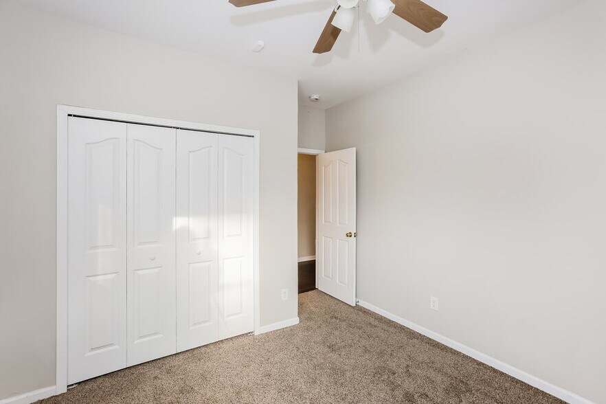 Building Photo - 4010 Saphire Ln