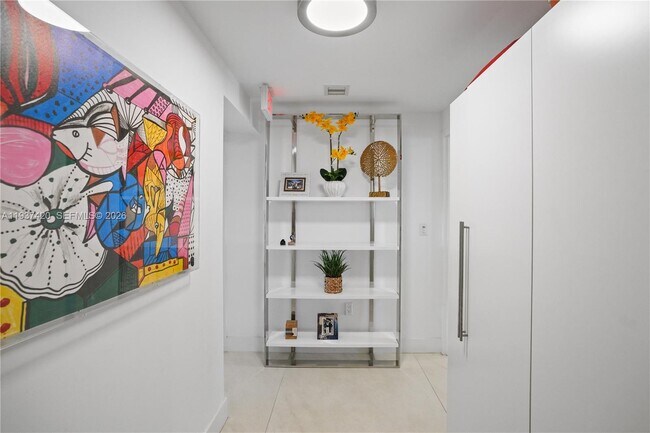 Building Photo - 16385 Biscayne Blvd