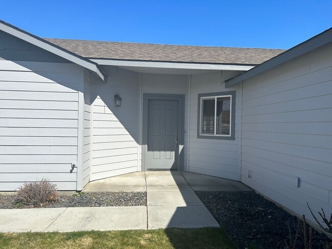 Building Photo - 1586 Meriwether Ave