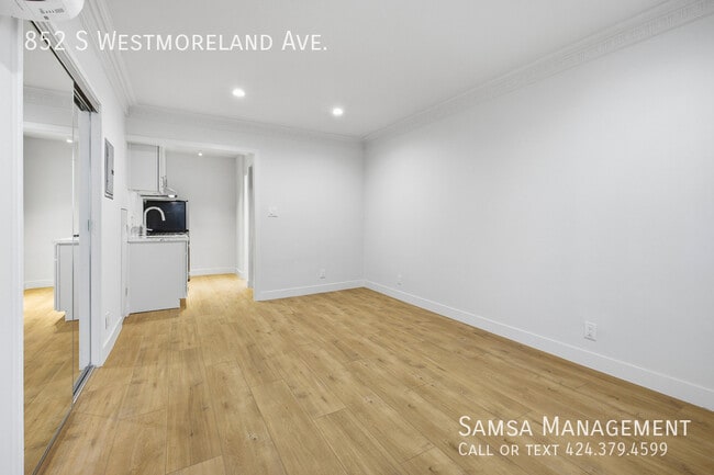 Building Photo - 852 Westmoreland Ave
