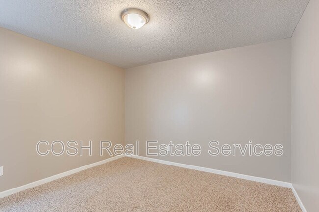 Building Photo - 1054 E Karla Ct
