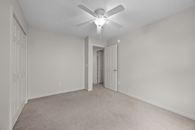 Building Photo - Welcome to Commons at Ashcroft!