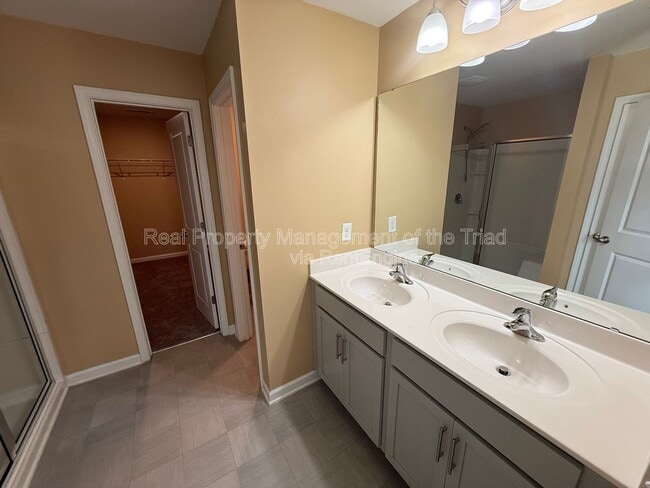 Building Photo - 610 Spaulding St