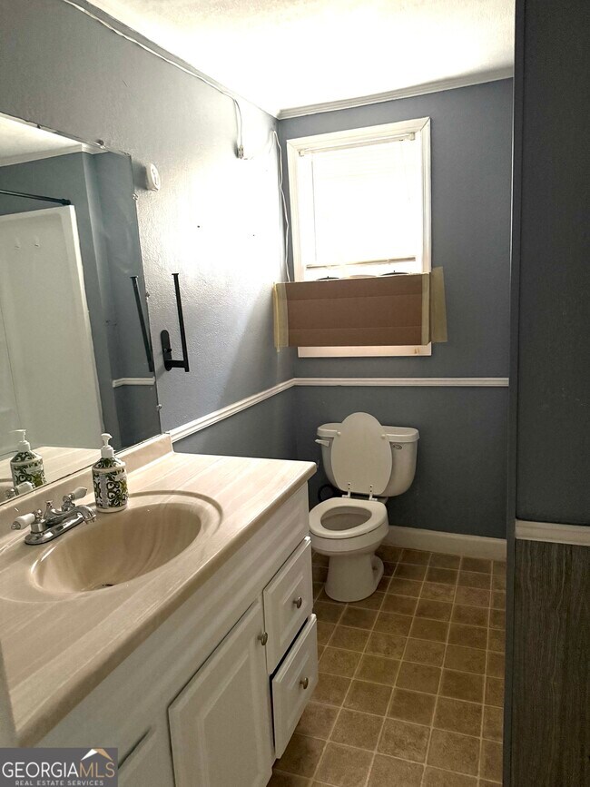 Building Photo - 115 Welcome-To-Arnco