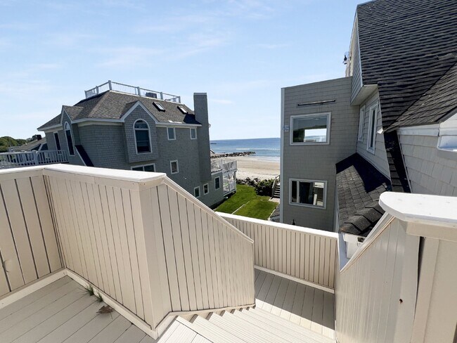 Building Photo - WINTER RENTAL Beach-front condo September ...