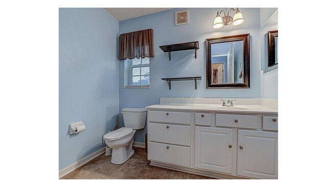 Master Bath - 5401 Michelles Oak Ct