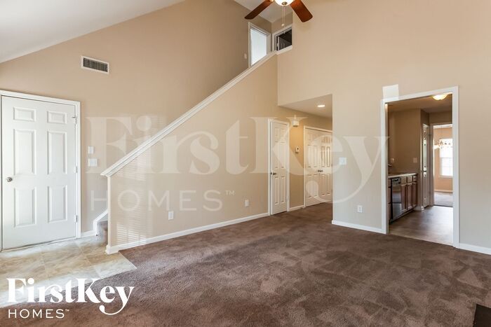 Building Photo - 605 Woodington Ln