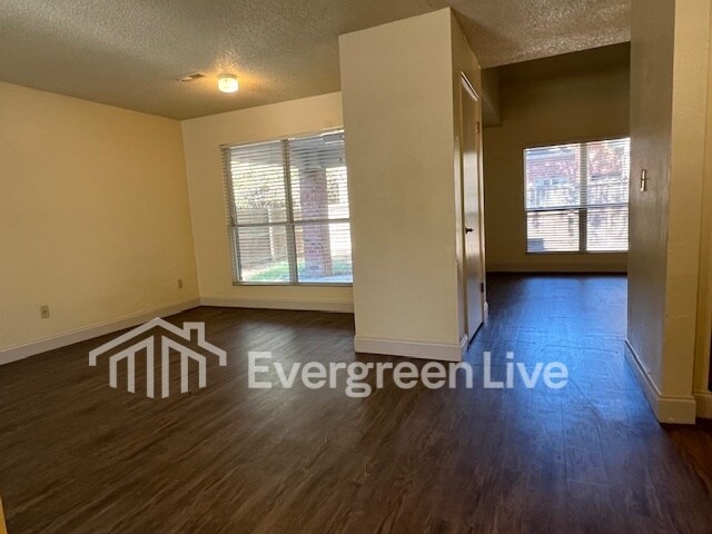 Building Photo - 112 Ayana Ct