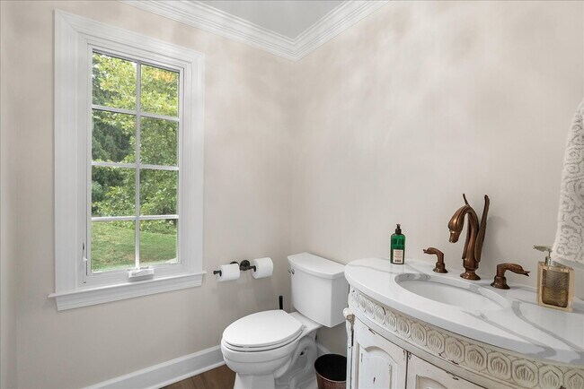 Building Photo - Your New Home Awaits
