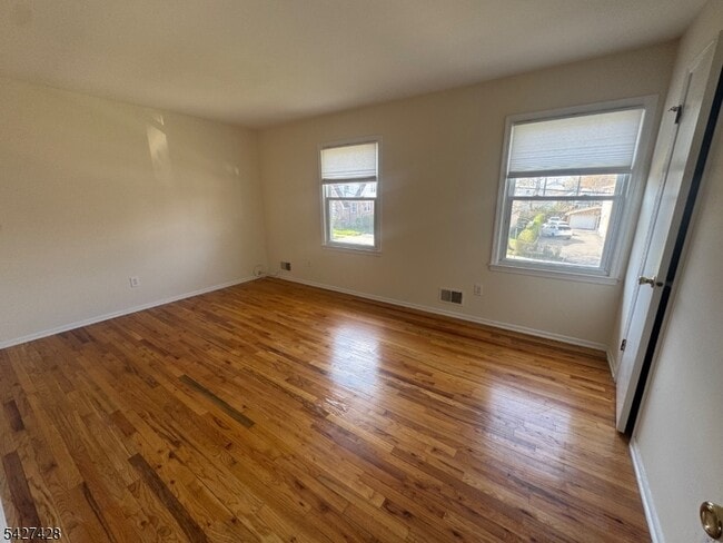 Building Photo - 29 Aubrey St