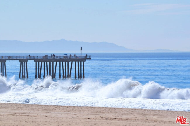 Building Photo - 100 Monterey Blvd