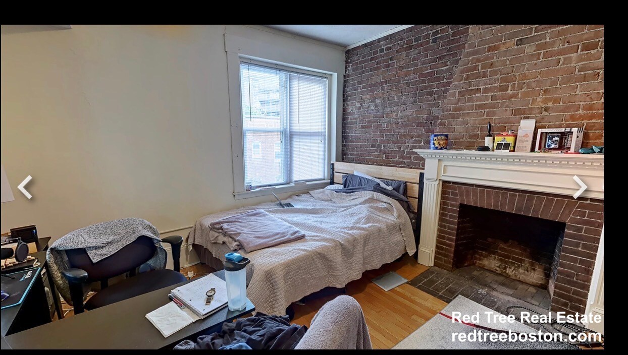 Building Photo - 1408 Beacon St