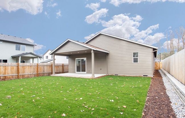 Building Photo - BRAND NEW- One Story- 1/2 off First Month's Rent!