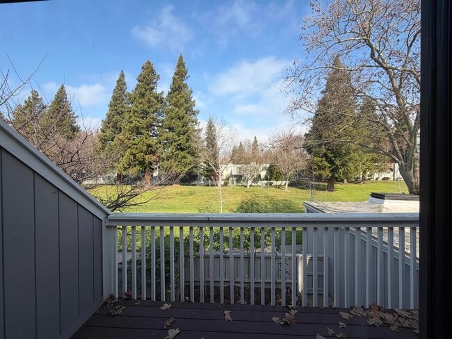 Building Photo - 5143 Oakdale Ct