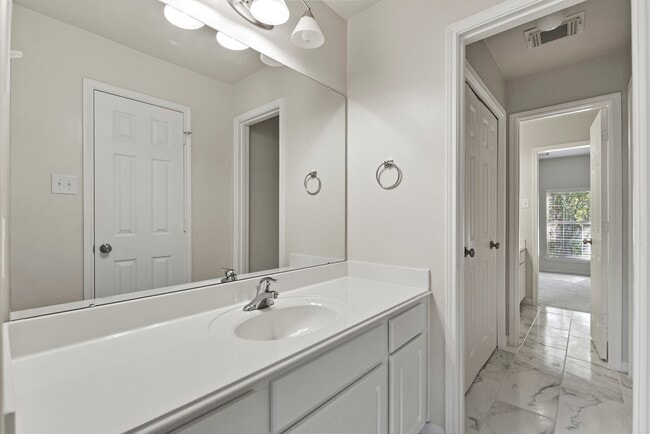 Building Photo - 2806 Shadow Canyon Ln